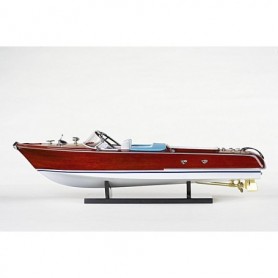 Maqueta naval de lancha motora 2