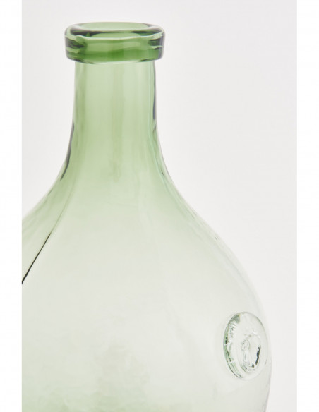 Botella cristalina