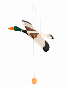 Movil pato de madera