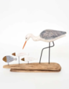 figura ave con peces madera 