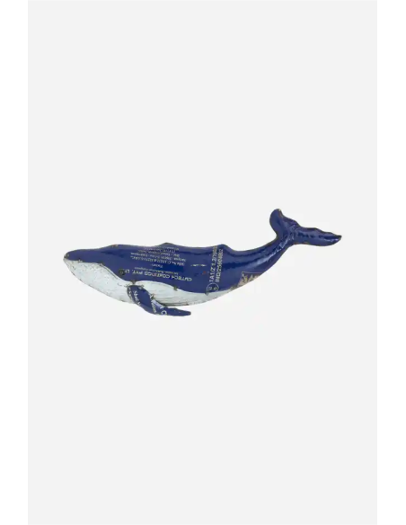 ballena en metal reciclado 