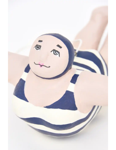  Bañista en papel maché pequeña 