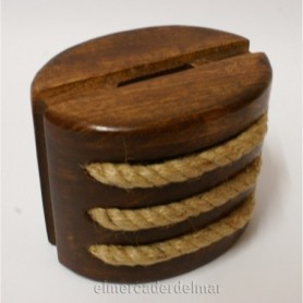 Hucha náutica en madera