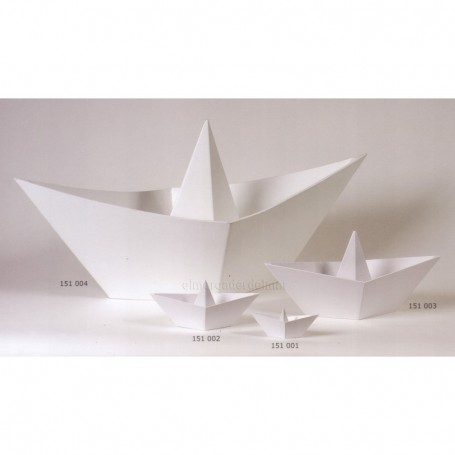 Maqueta barquito papel en madera