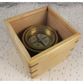 Brújula marinera con caja 2