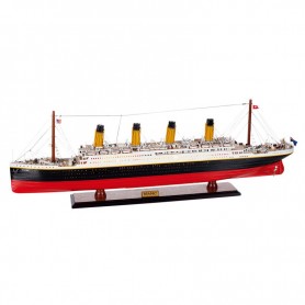 Maqueta de barco Titanic con luz en elmercaderdelmar.com para decoración náutica y marinera