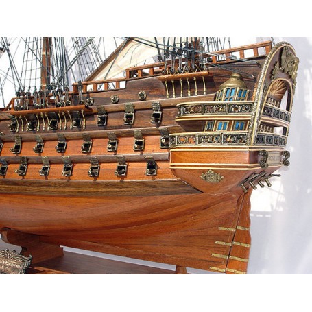 Maqueta del galeón Royal Louis