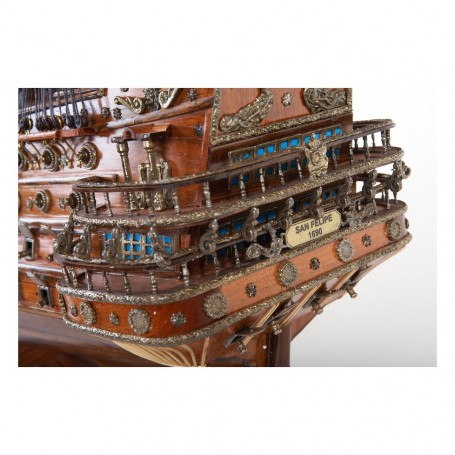 Maqueta de barco artesanal del galeón San Felipe