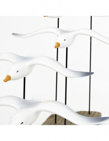 Figura pájaros sobre base de madera