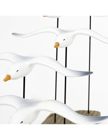 Figura pájaros sobre base de madera