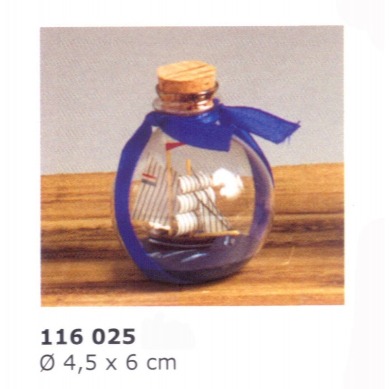 Velero en botella con lazo azul de artesanía marinera