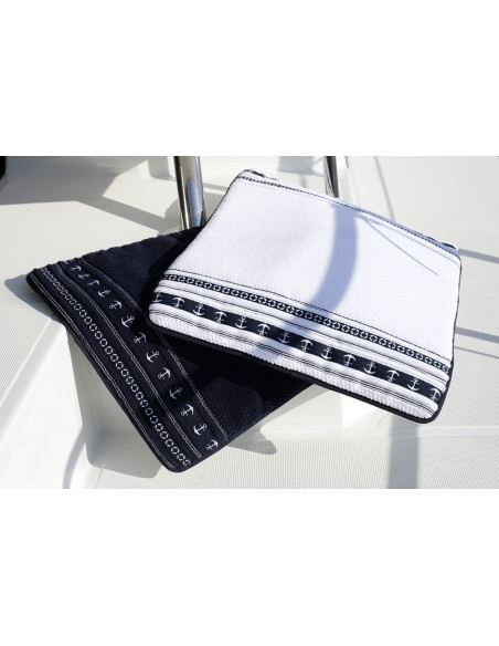 Alfombra de baño en blanco antideslizante